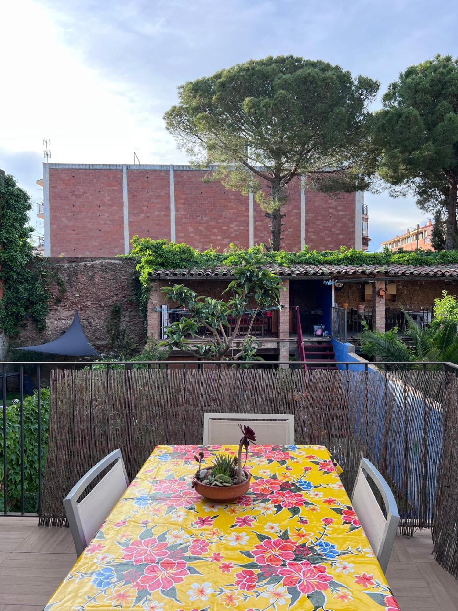 Alojamiento Con Encanto En Planta Superior Ideal Para Trabajo Y Escapadas Familiares En Montserrat Esparreguera Zewnętrze zdjęcie